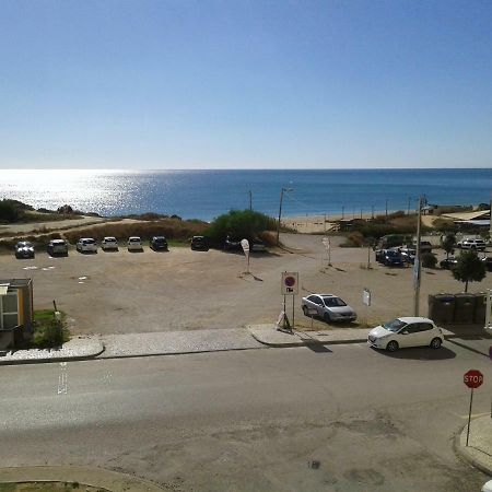 Gui Beach House Armacao de Pera Luaran gambar